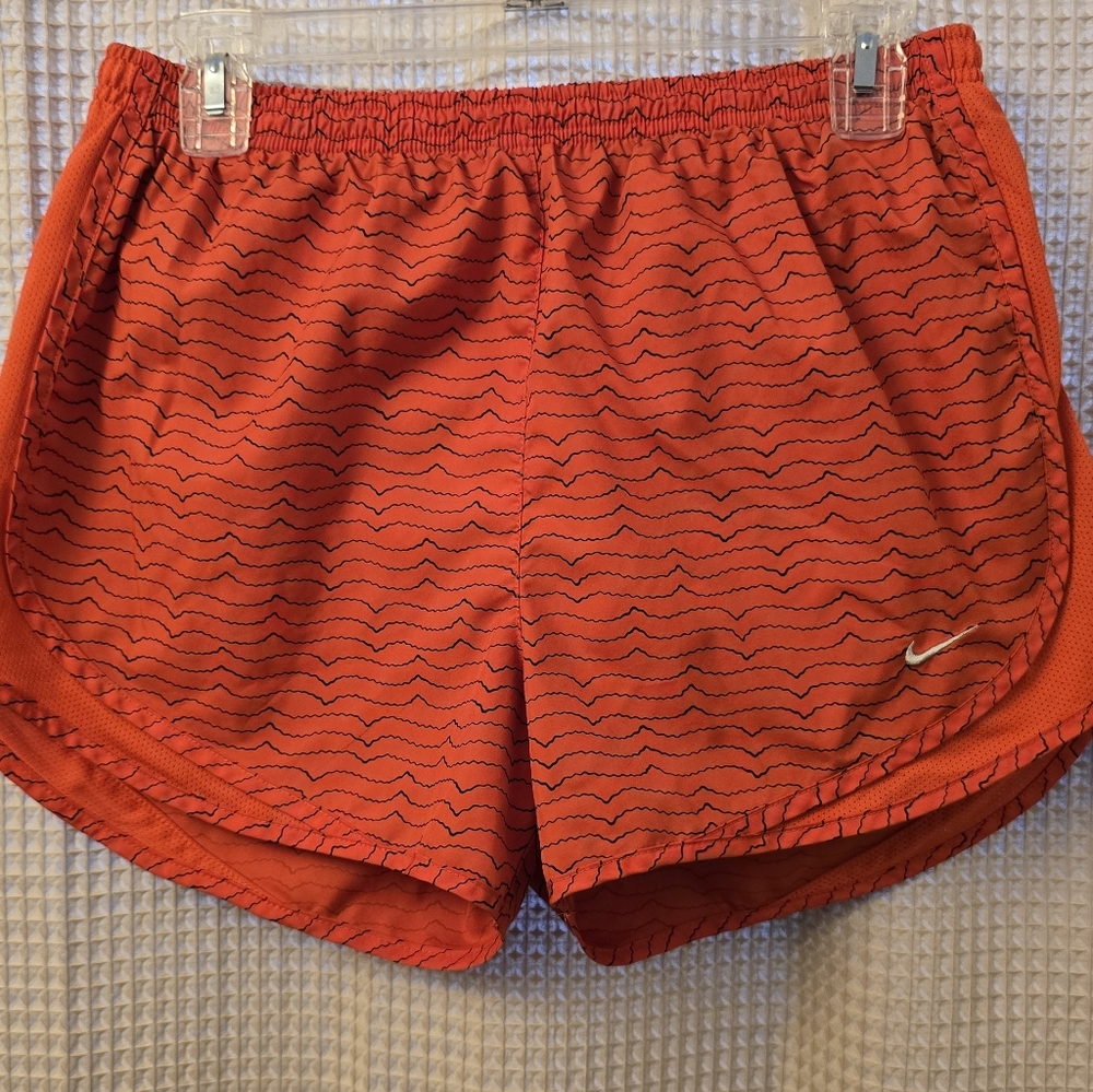 Nike Red Athletic Workout Gym Running Dri Fit Shorts Women's Medium Activewear